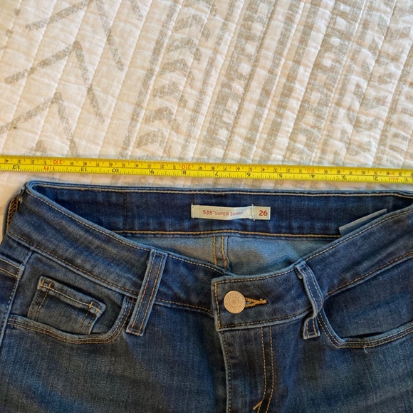 Levi's 535 Super Skinny Dark Wash Sz 26 - Picture 8 of 11